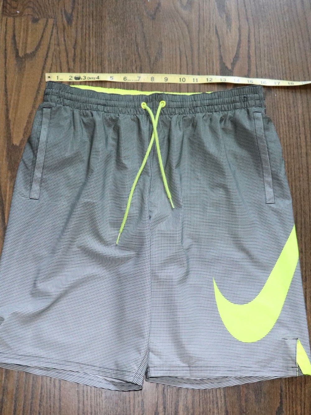 Nike Men's Grid Swoosh Breaker Volley Swim Board Shorts Gray Black Grid Size L